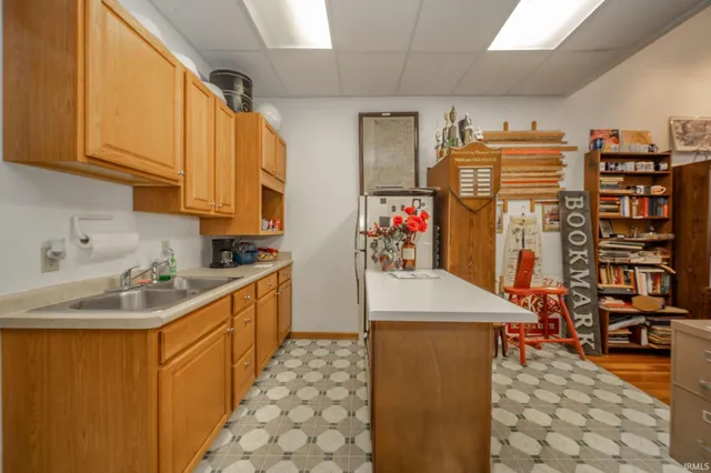 $325,000 | 28 North Washington Street, Knightstown, IN 46148