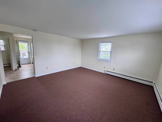 $2,750 | 494 Winnacunnet Road, Unit E, Hampton, NH 03842