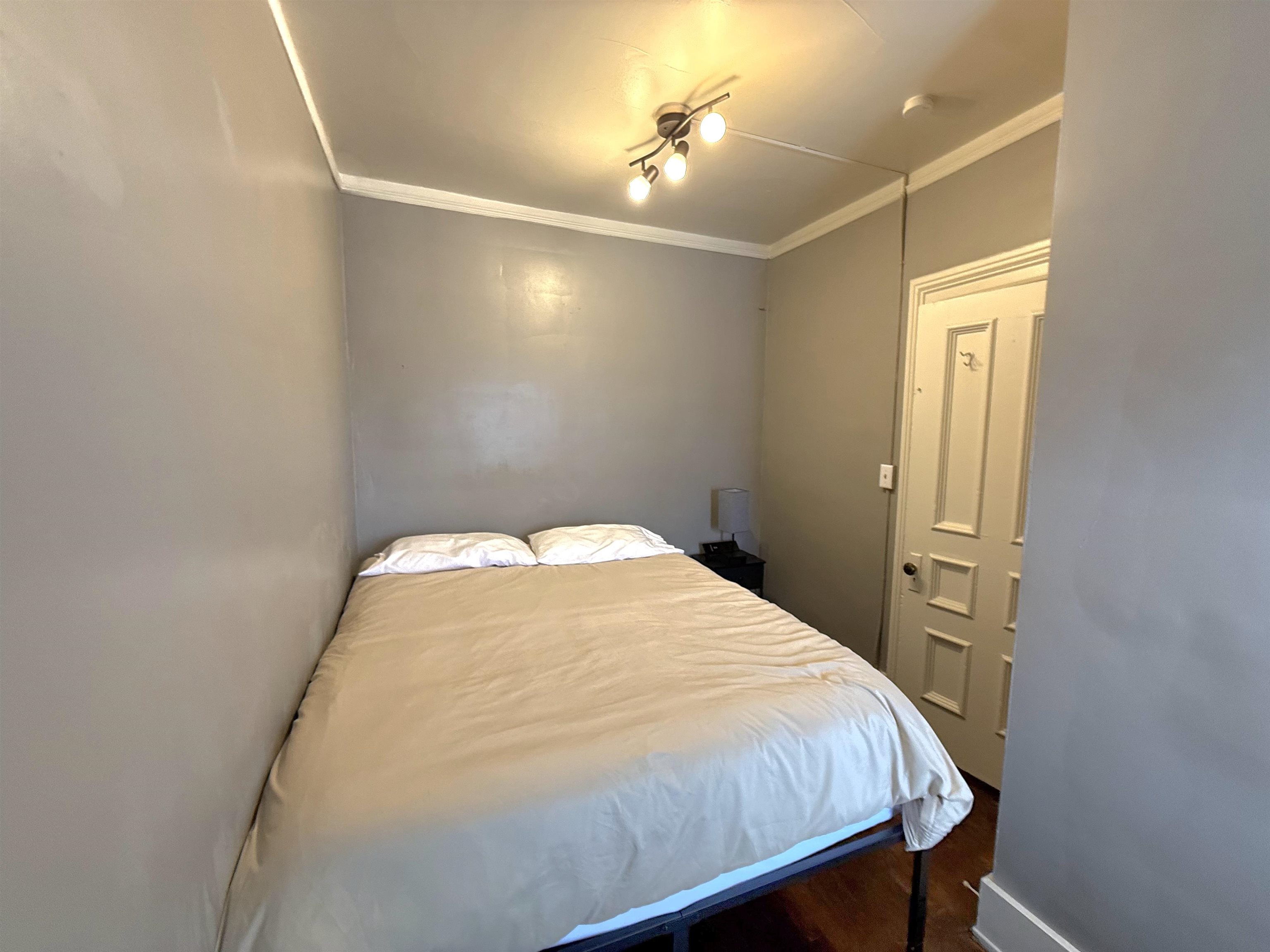 701 Center Avenue, Unit 15 Bay City, MI 48708 - Photo 8 of 9