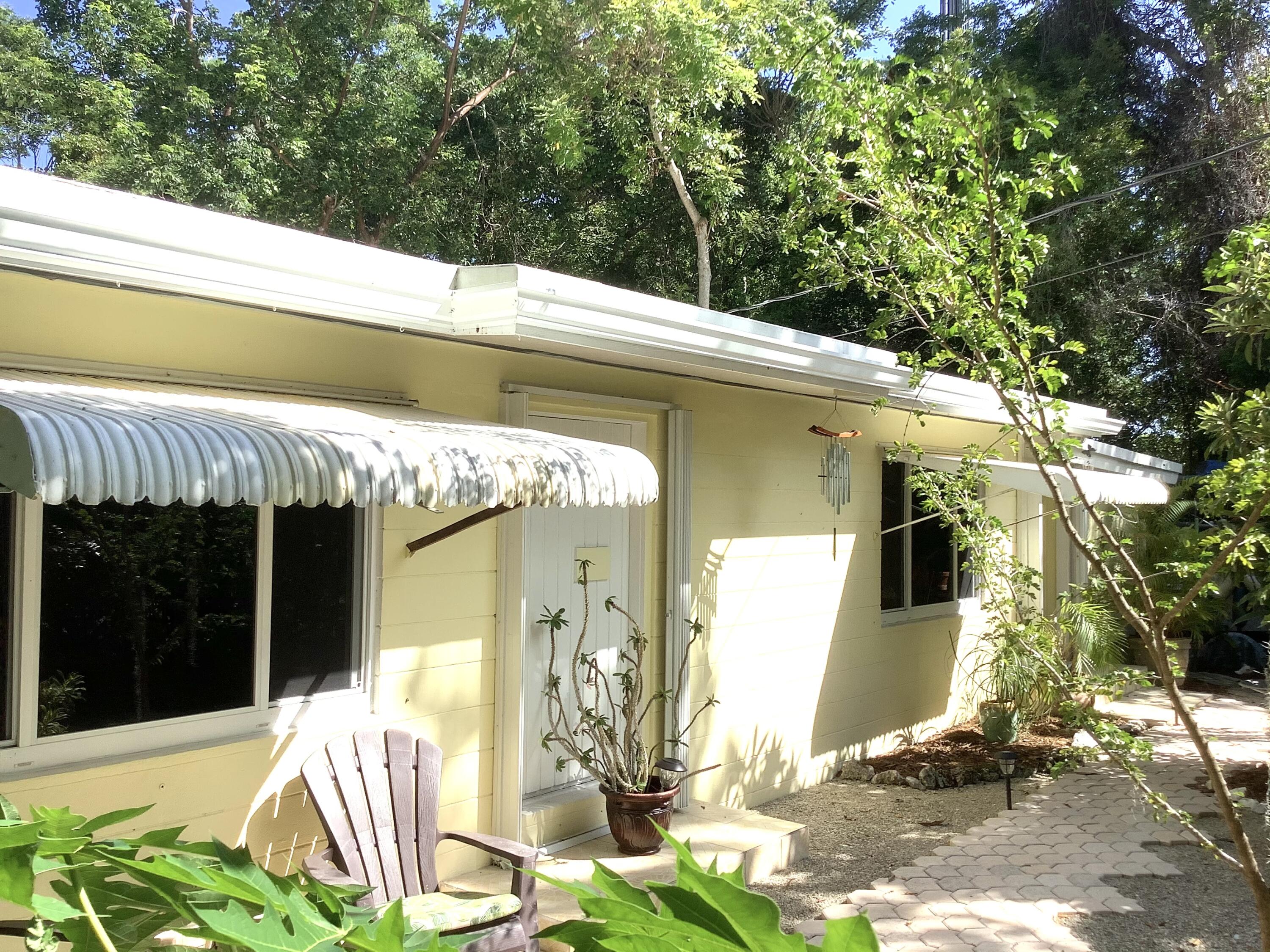 809 Largo Road Key Largo, FL 33037 - Photo 1 of 29 Front of the house