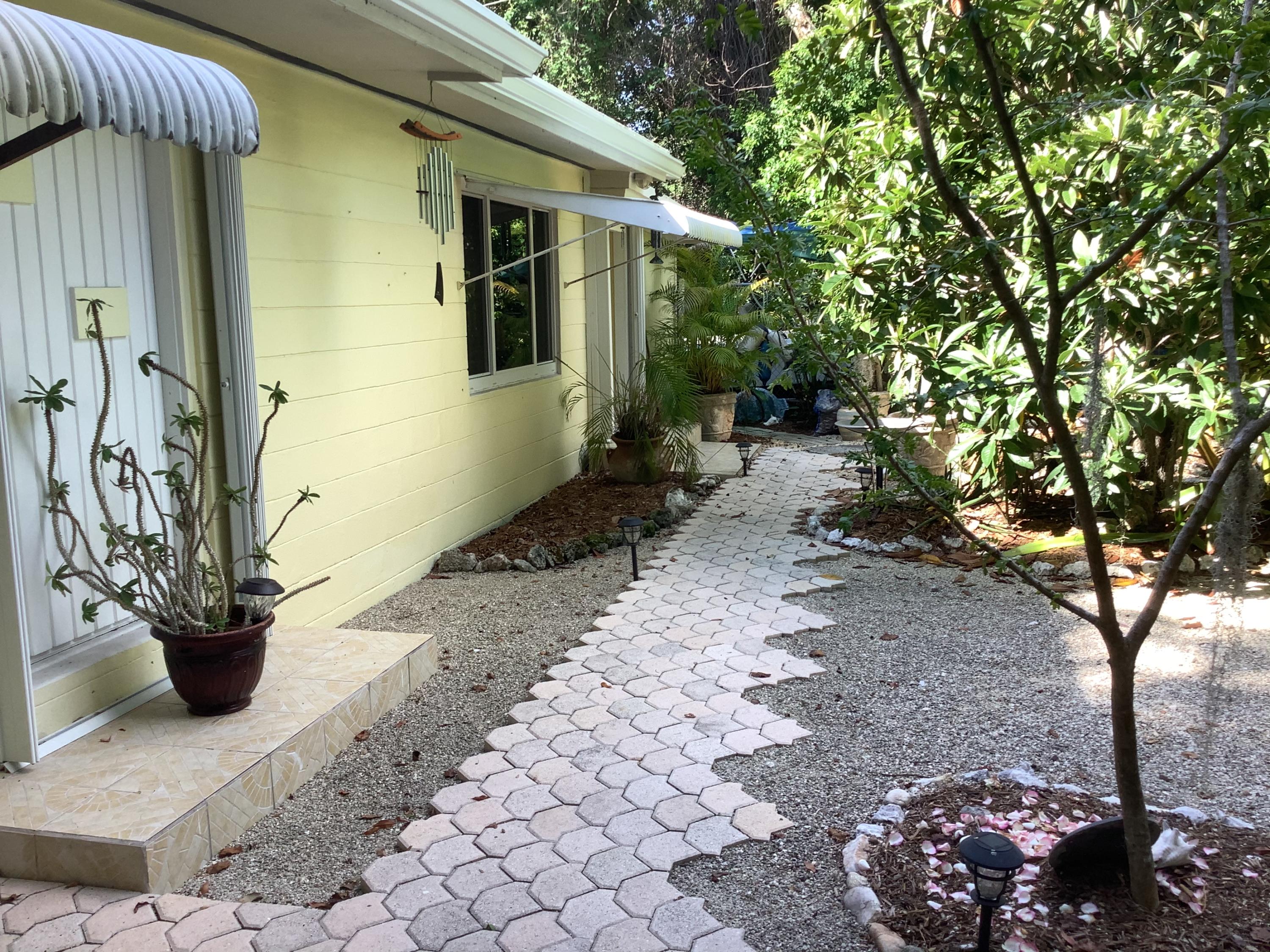 809 Largo Road Key Largo, FL 33037 - Photo 3 of 29 Front Door and Front Patio