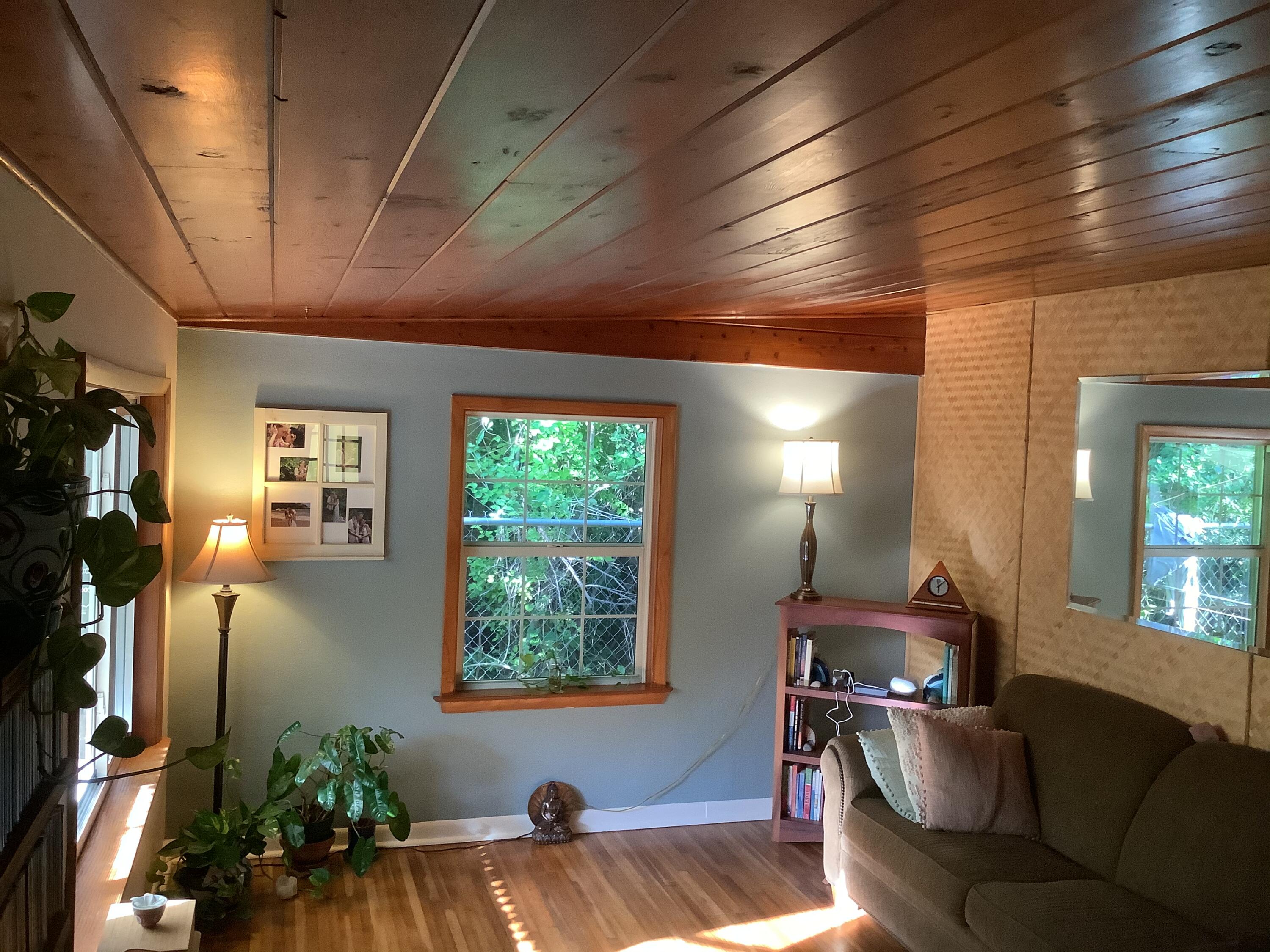 809 Largo Road Key Largo, FL 33037 - Photo 10 of 29 Living Room #1
