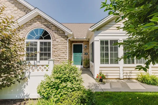 $625,000 | 172 Stonybrook Way, Unit 172, South Hadley, MA 01075