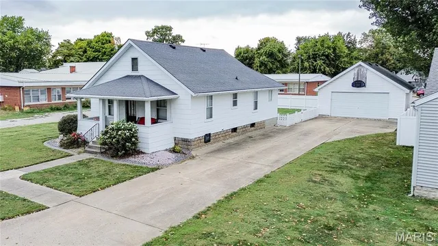 $157,000 | 505 West Spruce Street, Jerseyville, IL 62052