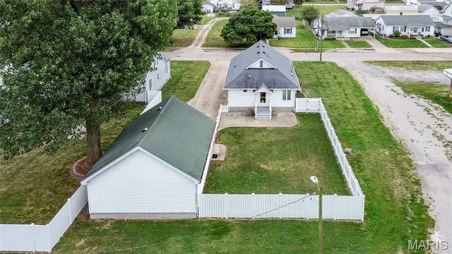 $157,000 | 505 West Spruce Street, Jerseyville, IL 62052