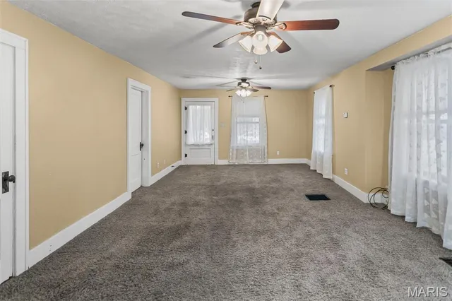 $157,000 | 505 West Spruce Street, Jerseyville, IL 62052