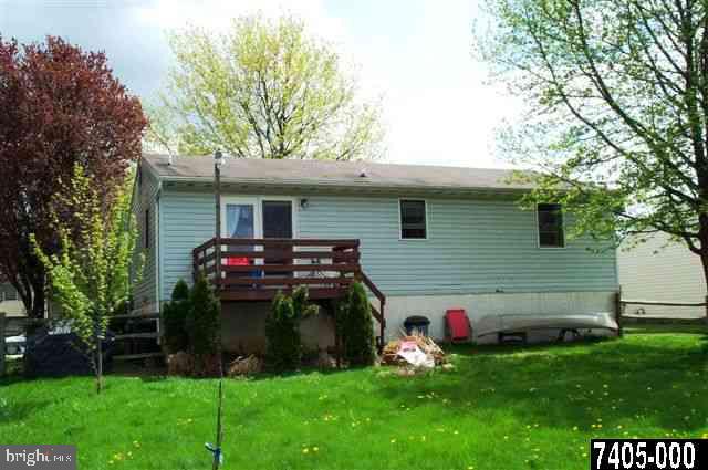 596 Spring Avenue Hanover, PA 17331 - Photo 3 of 9 Gallery Image 3