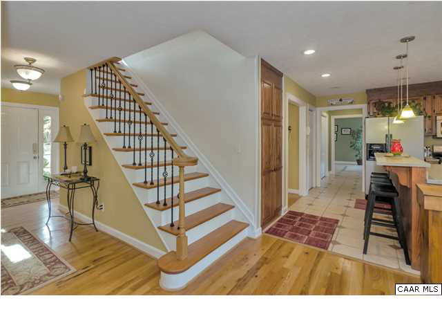 686 Valley View Road Ruckersville, VA 22968 - Photo 28 of 33 a view of entryway and hall