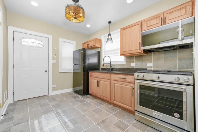 $229,900 | 14213 South Dearborn Street, Riverdale, IL 60827