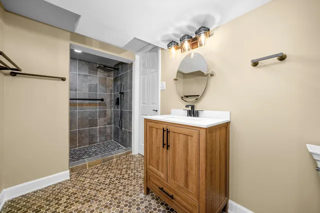 $229,900 | 14213 South Dearborn Street, Riverdale, IL 60827