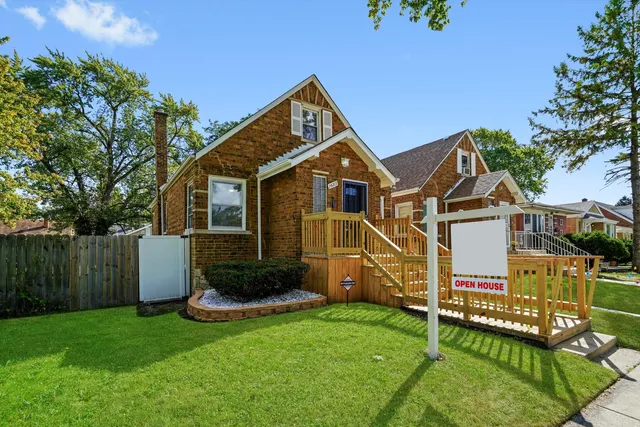 $229,900 | 14213 South Dearborn Street, Riverdale, IL 60827