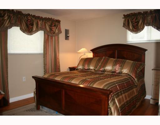 178 Drake Road Bethel Park, PA 15102 - Photo 5 of 14 Master Bedroom.