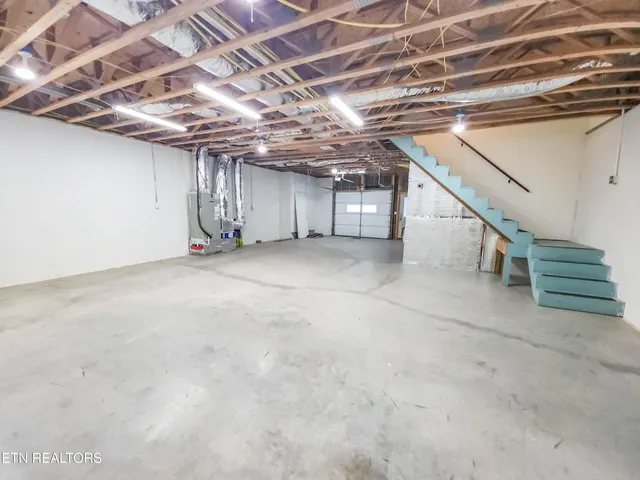 $519,900 | 400 Levi Court, New Tazewell, TN 37825