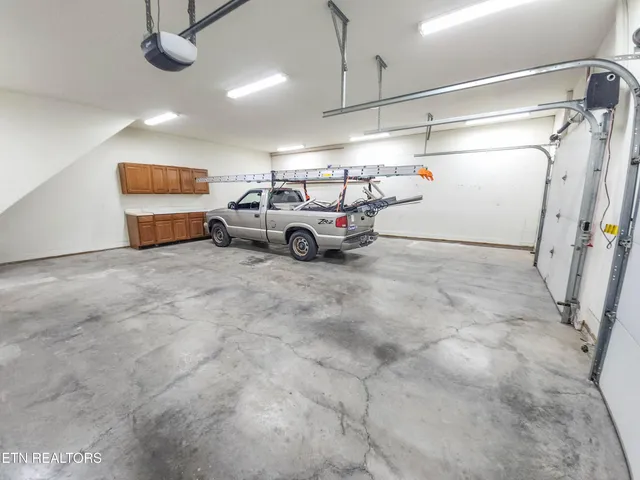 $519,900 | 400 Levi Court, New Tazewell, TN 37825