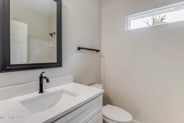 $2,200 | 420 Beverly Drive, Biloxi, MS 39530