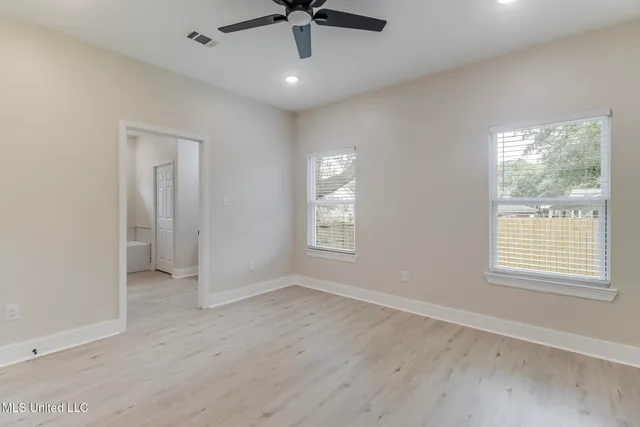 $2,200 | 420 Beverly Drive, Biloxi, MS 39530