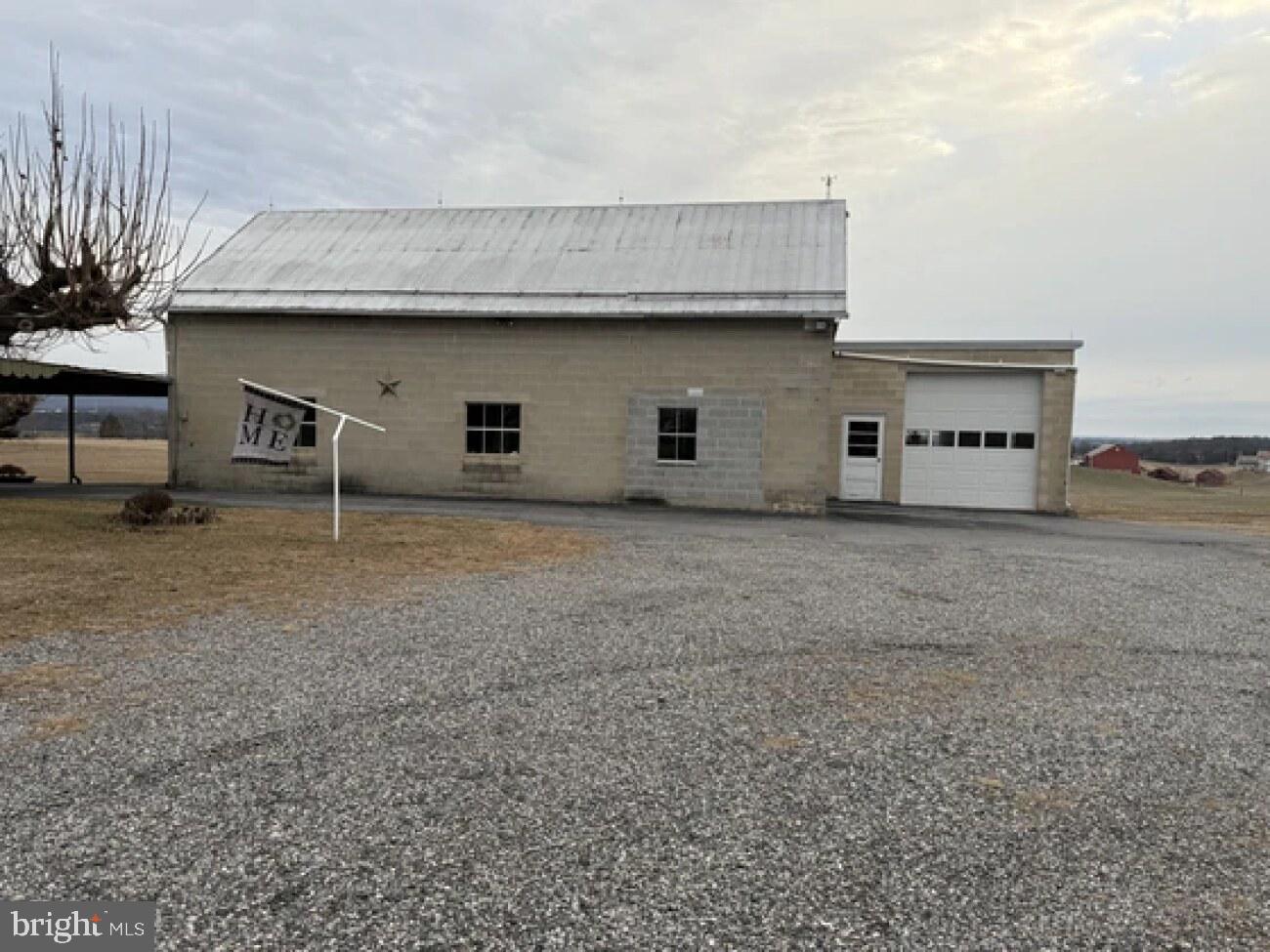 1421 McClures Gap Road Carlisle, PA 17015 - Photo 5 of 9