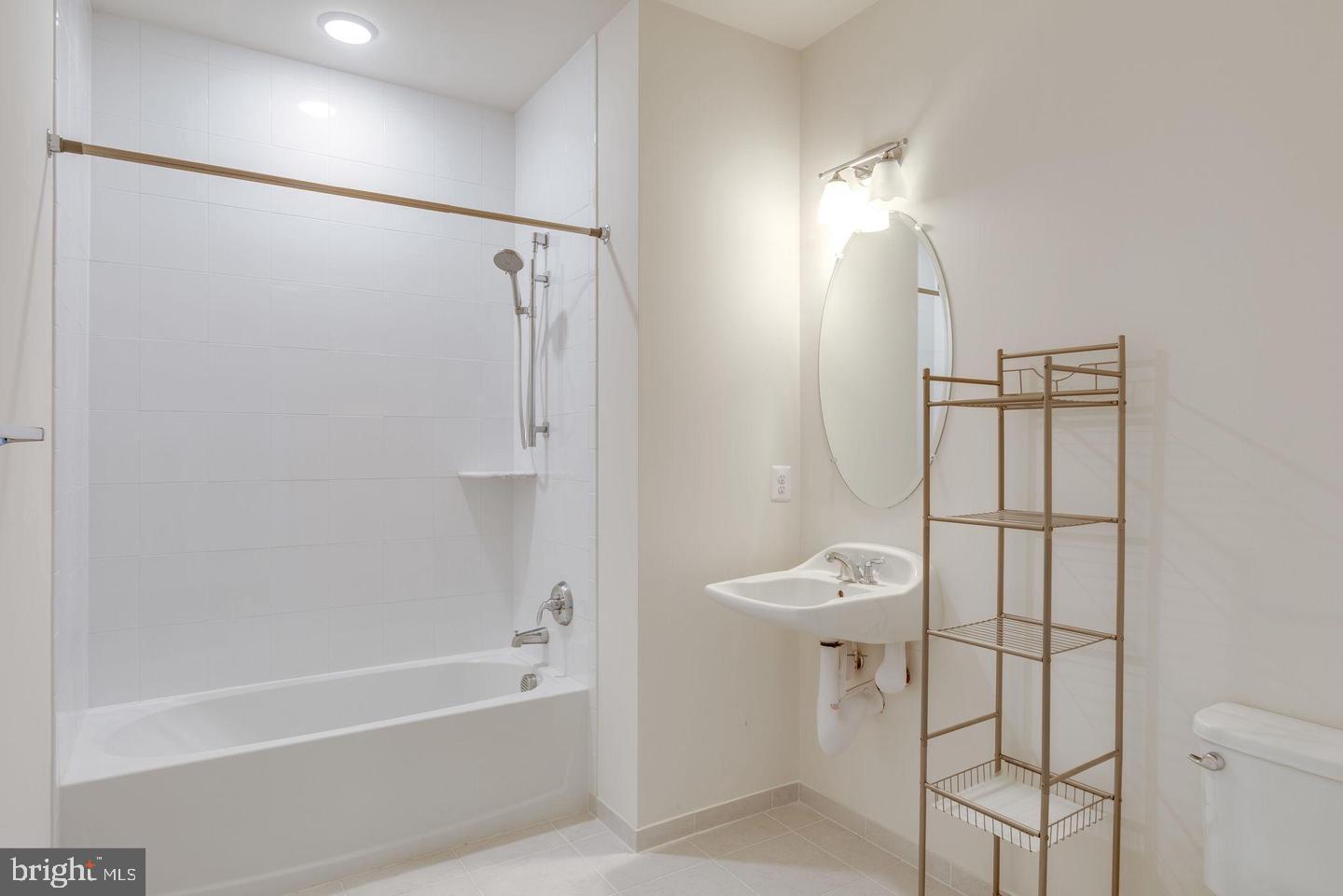 1004 Ribbon Limestone Terrace Southeast Leesburg, VA 20175 - Photo 13 of 17