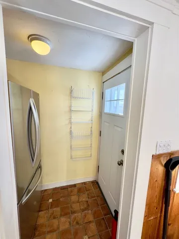 $4,000 | 8 Fox Point Road, Boston, MA 02125