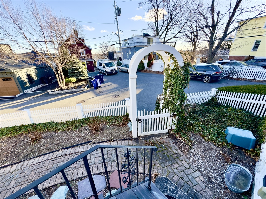 8 Fox Point Road Boston, MA 02125 - Photo 20 of 37