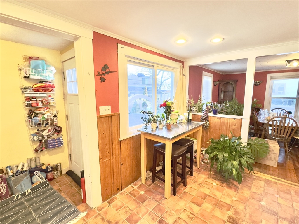 8 Fox Point Road Boston, MA 02125 - Photo 21 of 37