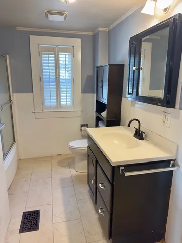 $4,000 | 8 Fox Point Road, Boston, MA 02125