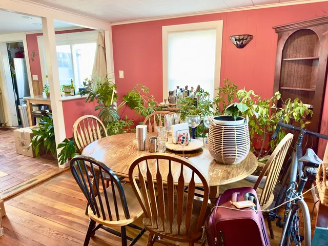 $4,000 | 8 Fox Point Road, Boston, MA 02125