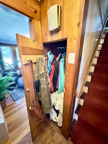 $4,000 | 8 Fox Point Road, Boston, MA 02125