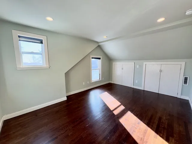 $4,000 | 8 Fox Point Road, Boston, MA 02125