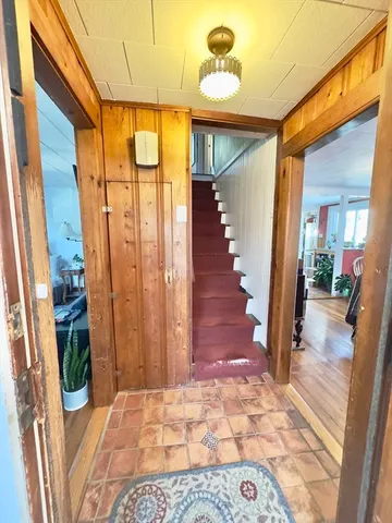 $4,000 | 8 Fox Point Road, Boston, MA 02125