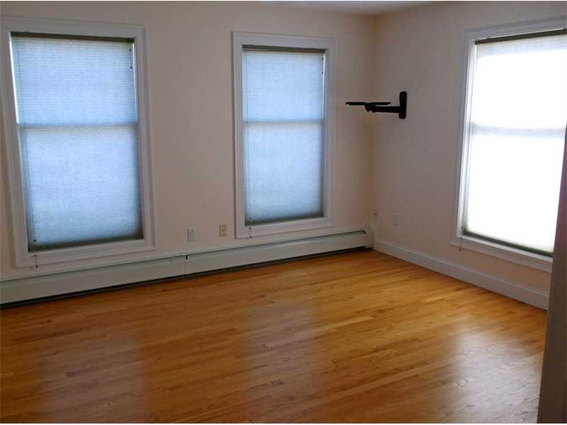 573 Wolcott Avenue Middletown, RI 02842 - Photo 15 of 25 Bedroom.