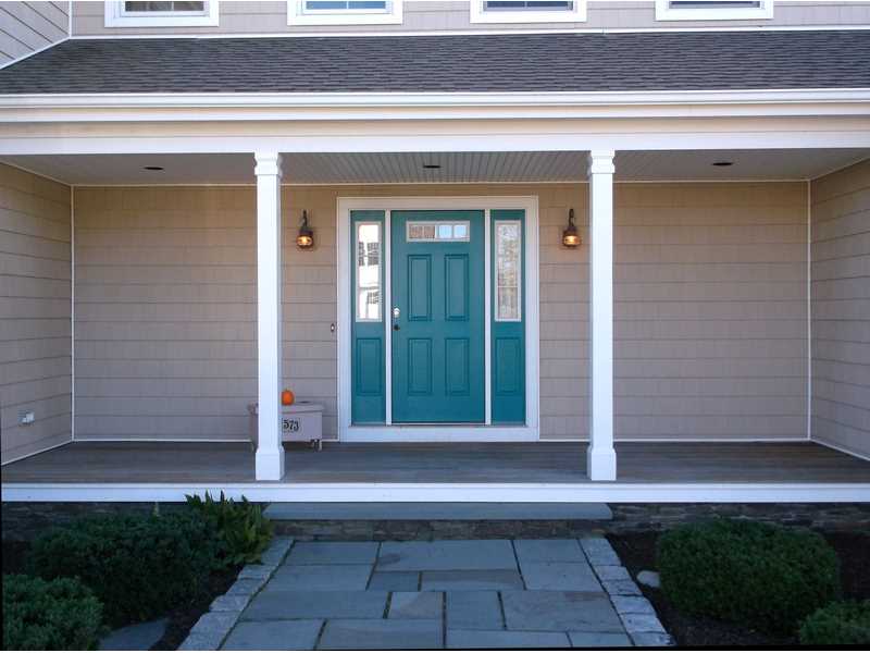 573 Wolcott Avenue Middletown, RI 02842 - Photo 2 of 25 Exterior Front.
