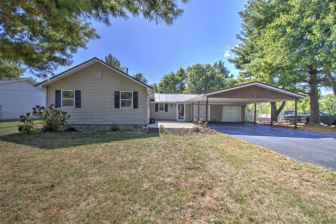 435 Dawson Road Decatur, IL 62521 - Photo 1 of 21