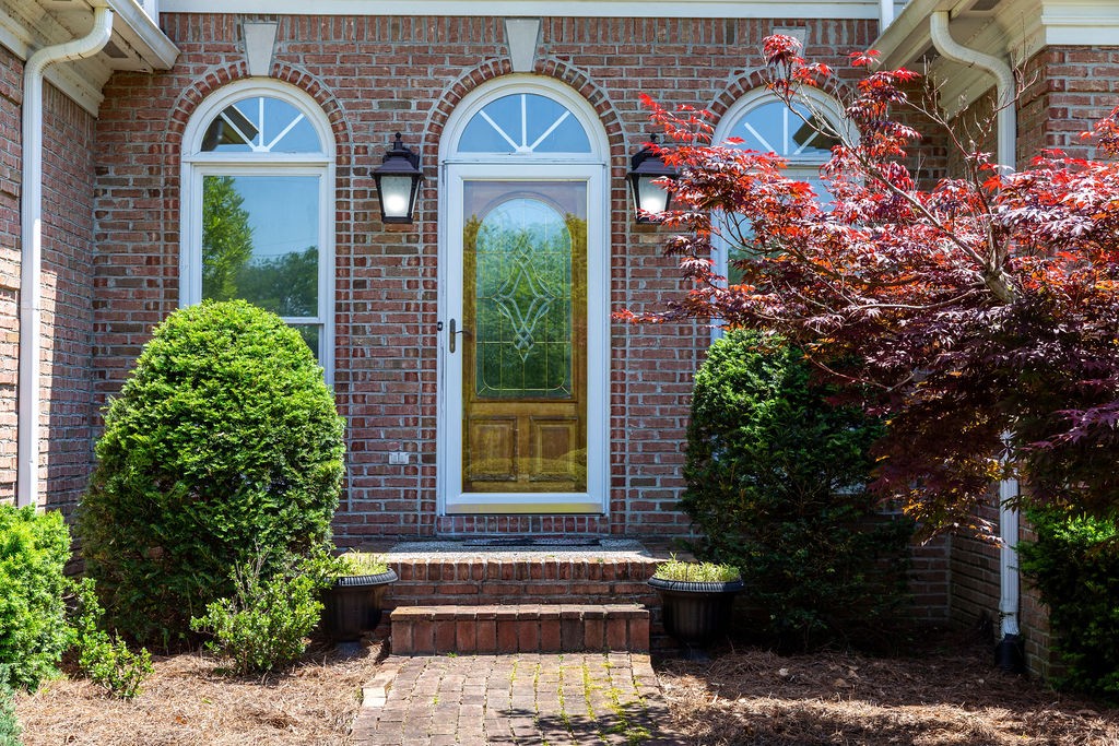 1537 Neelys Bend Road Madison, TN 37115 - Photo 3 of 43 Gallery Image 3