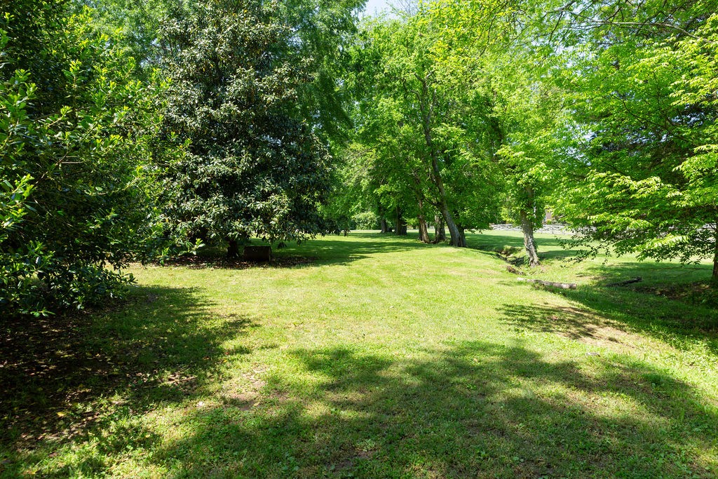 1537 Neelys Bend Road Madison, TN 37115 - Photo 30 of 43 Gallery Image 30