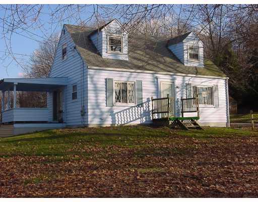 192 West Starz Road Cheswick, PA 15024 - Photo 1 of 7 Exterior Front.