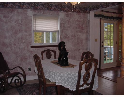 192 West Starz Road Cheswick, PA 15024 - Photo 4 of 7 Dining Room.