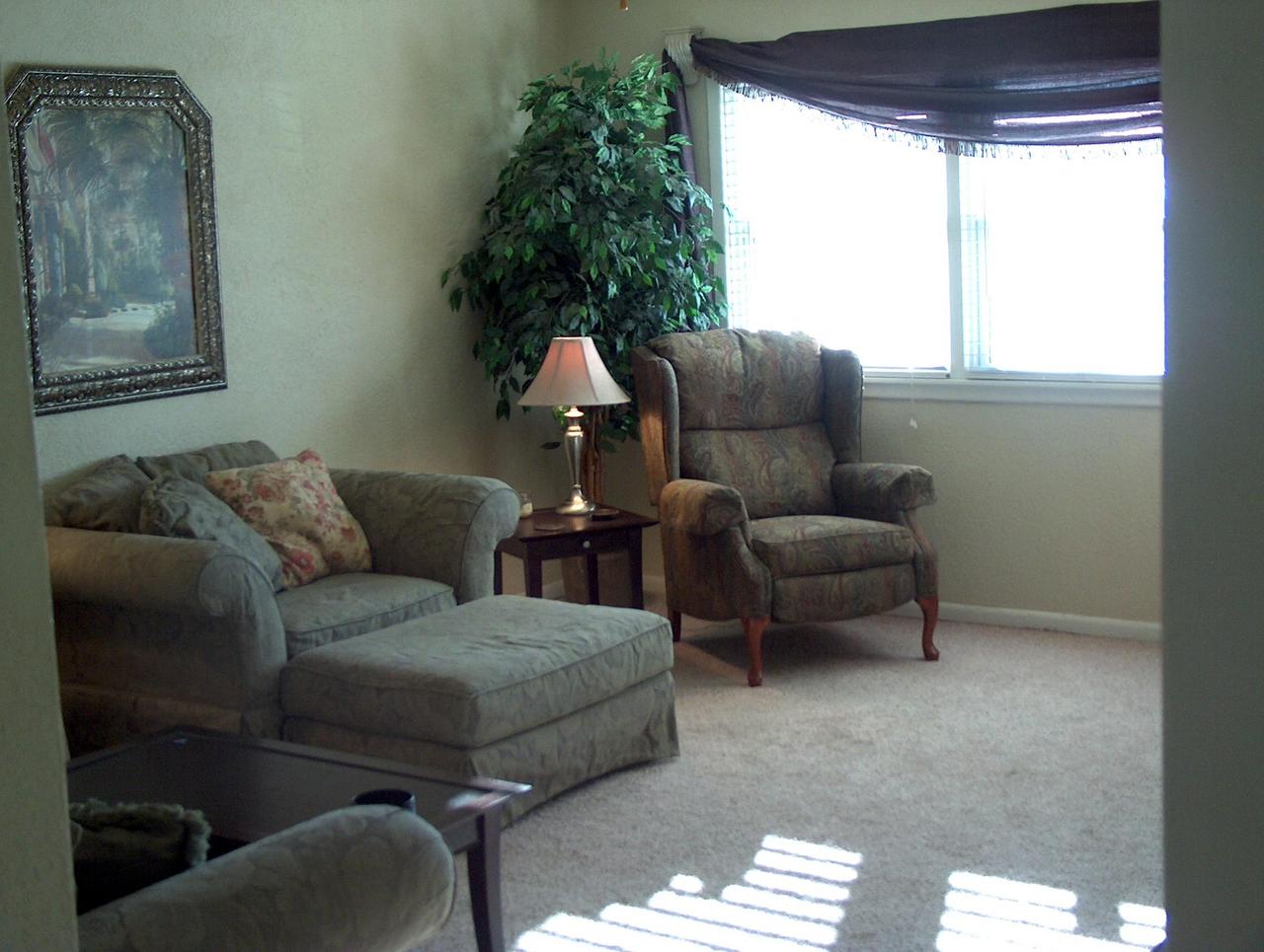 3325 Hobbs Road Amarillo, TX 79109 - Photo 6 of 8 Living Room