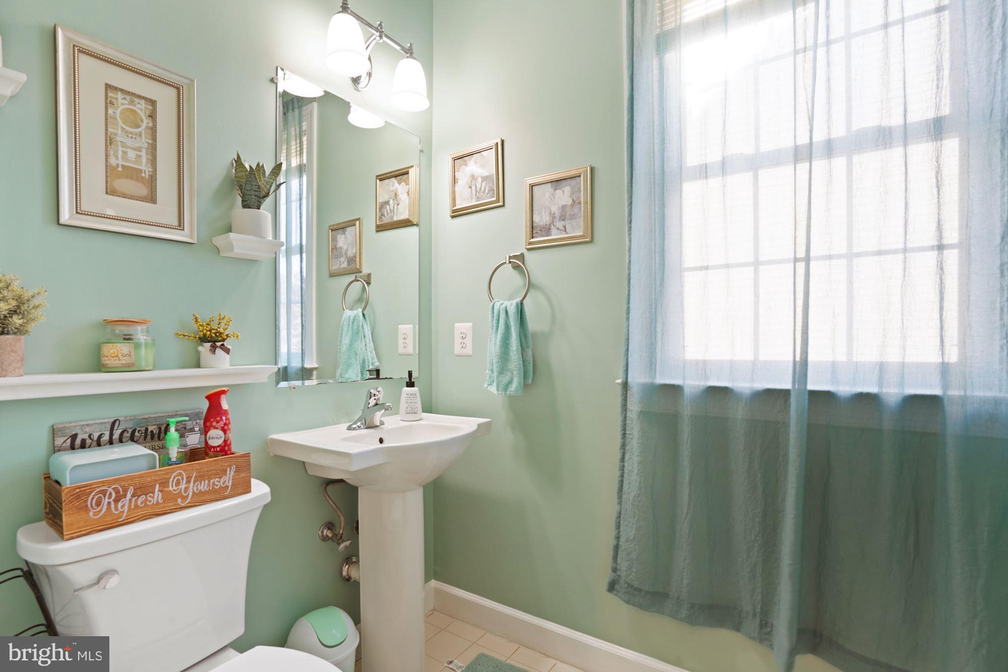 4016 Sapling Way Triangle, VA 22172 - Photo 16 of 43 powder room