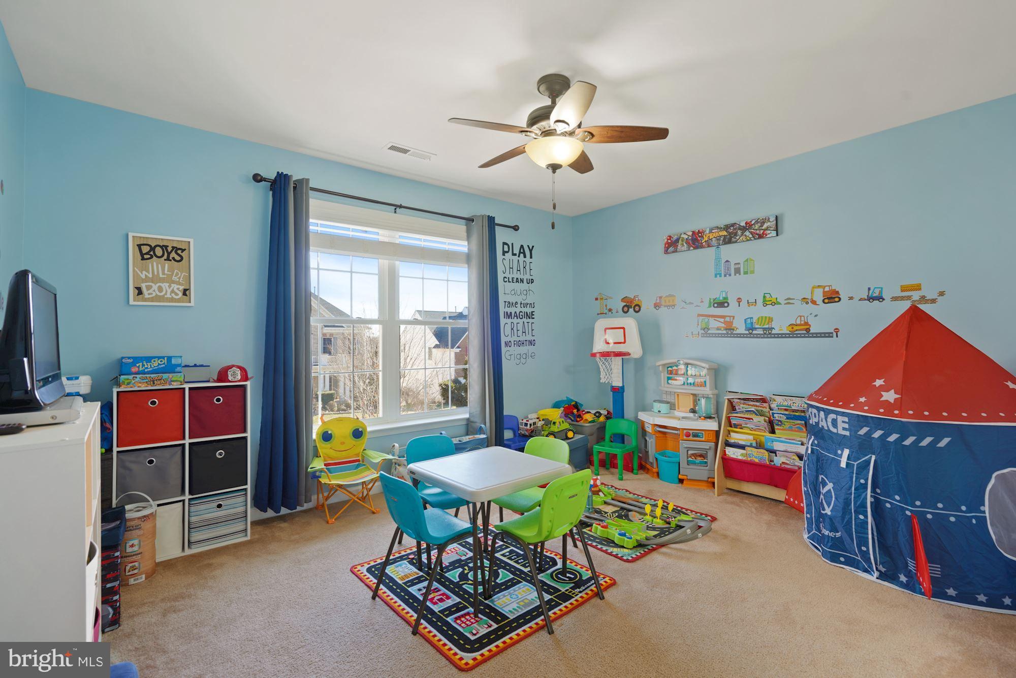 4016 Sapling Way Triangle, VA 22172 - Photo 26 of 43 bedroom/playroom