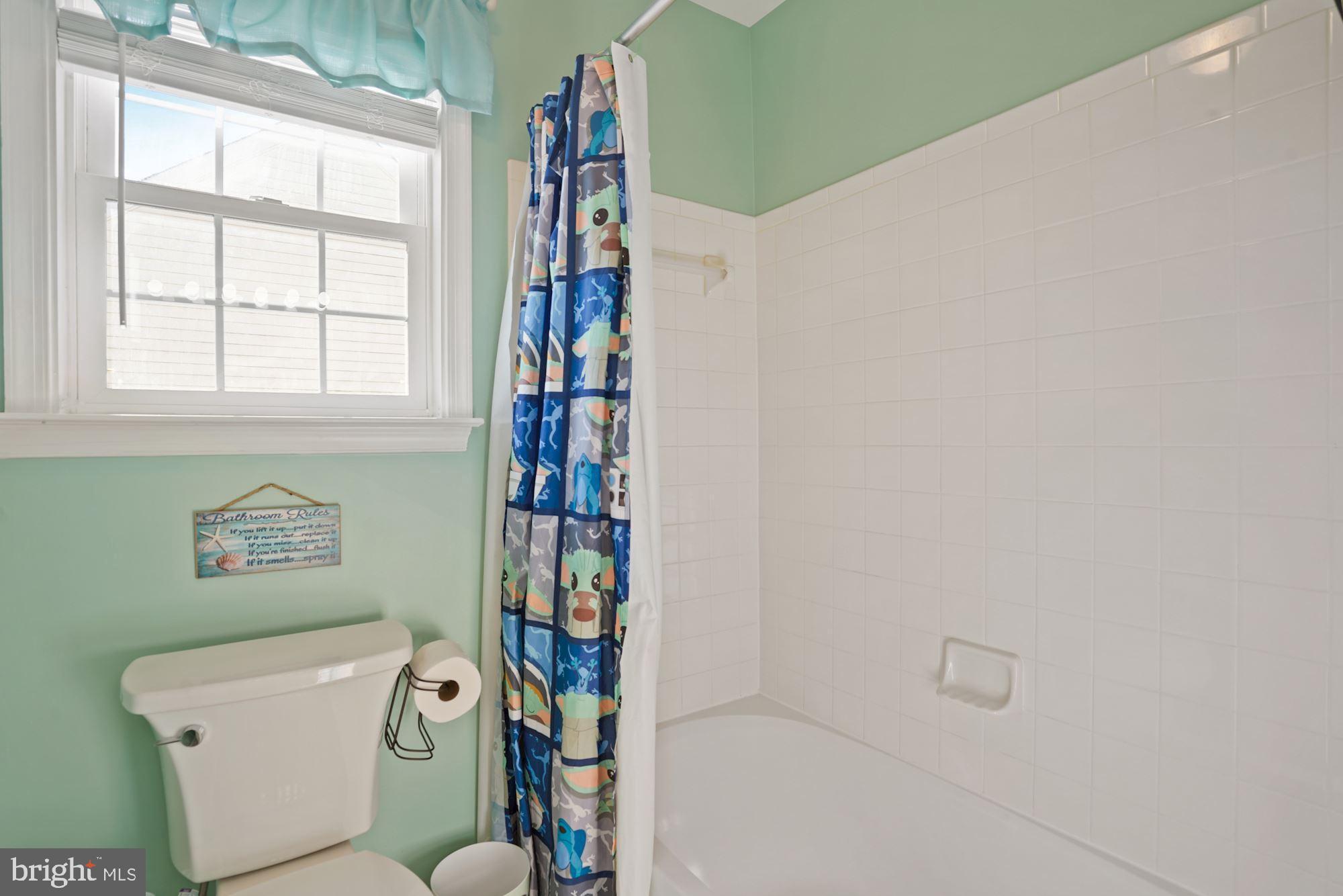 4016 Sapling Way Triangle, VA 22172 - Photo 27 of 43 buddy bath