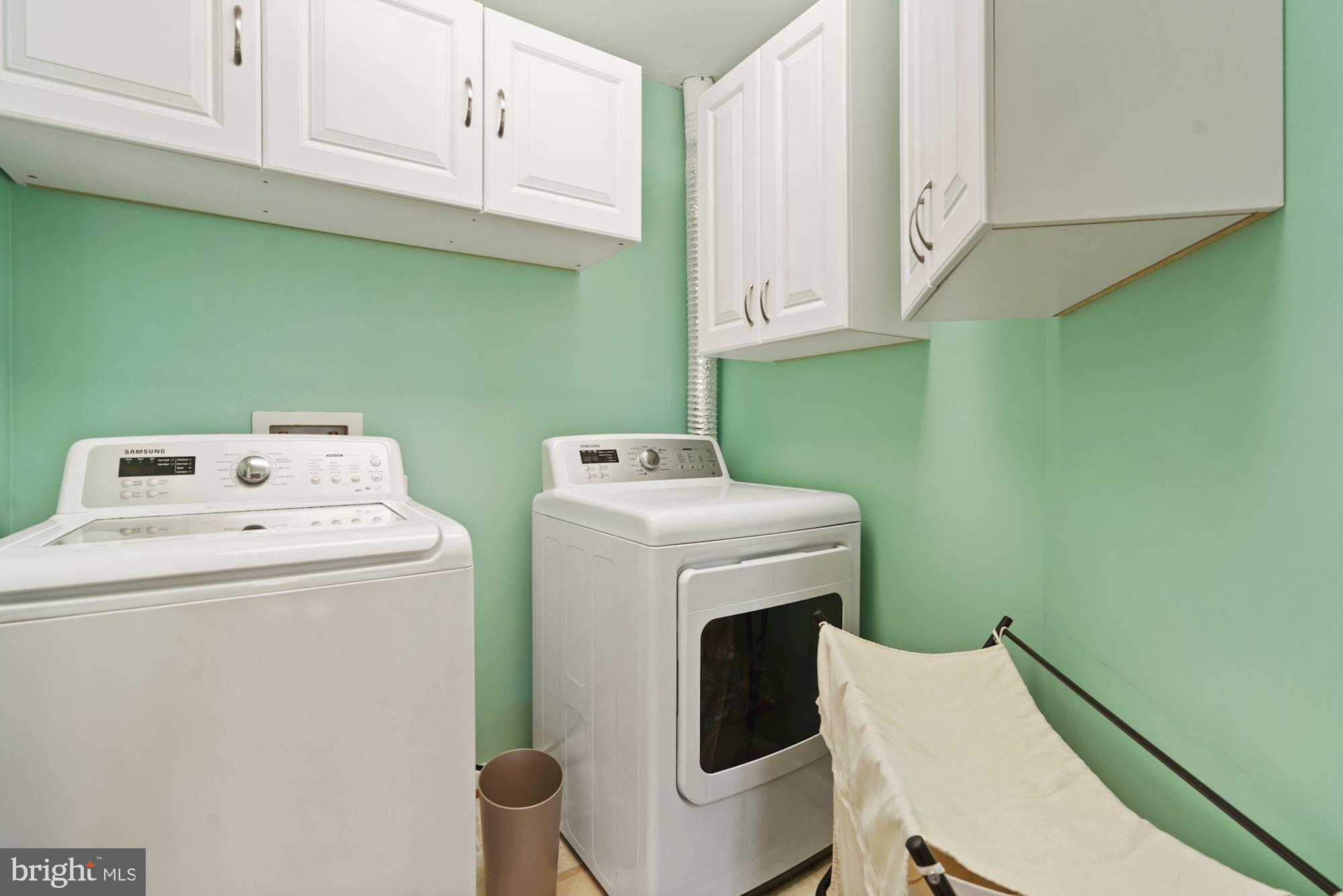 4016 Sapling Way Triangle, VA 22172 - Photo 30 of 43 laudry room bedroom level