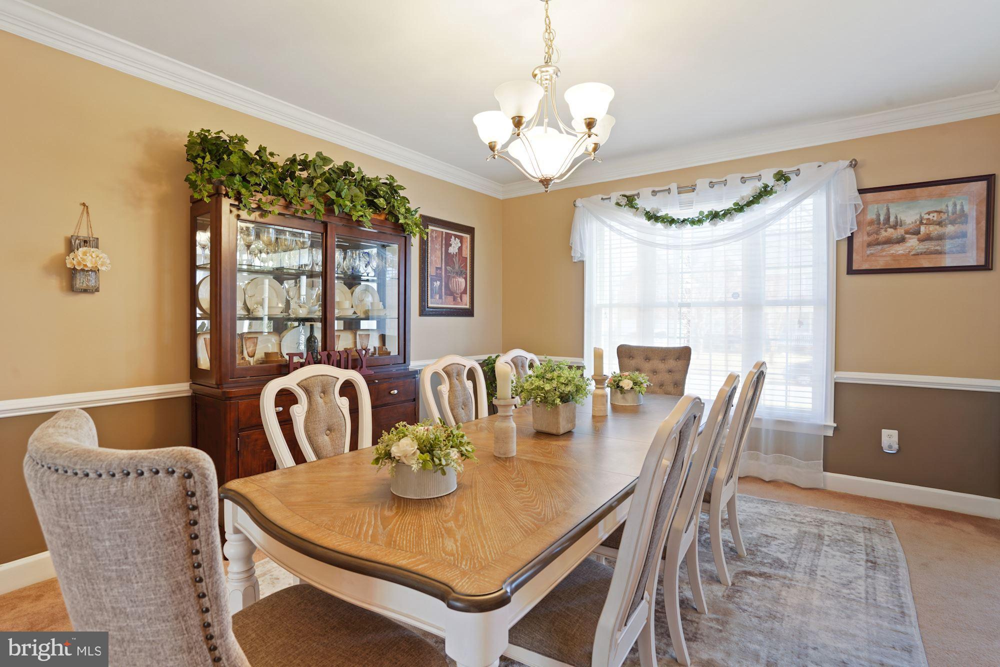 4016 Sapling Way Triangle, VA 22172 - Photo 7 of 43 lots of natural light