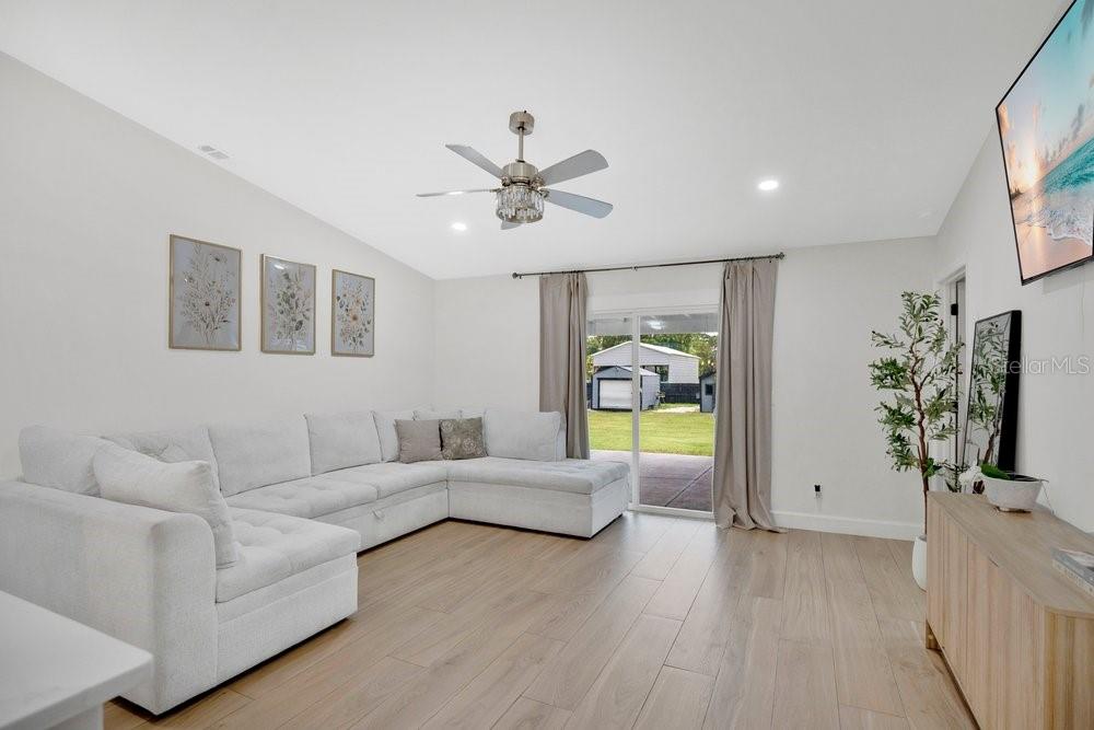 3346 Southwest Tarragon Street Cocoa, FL 32926 - Photo 13 of 48