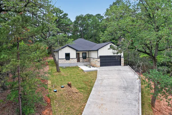 $359,999 | 190 Molokini Drive, Bastrop, TX 78602