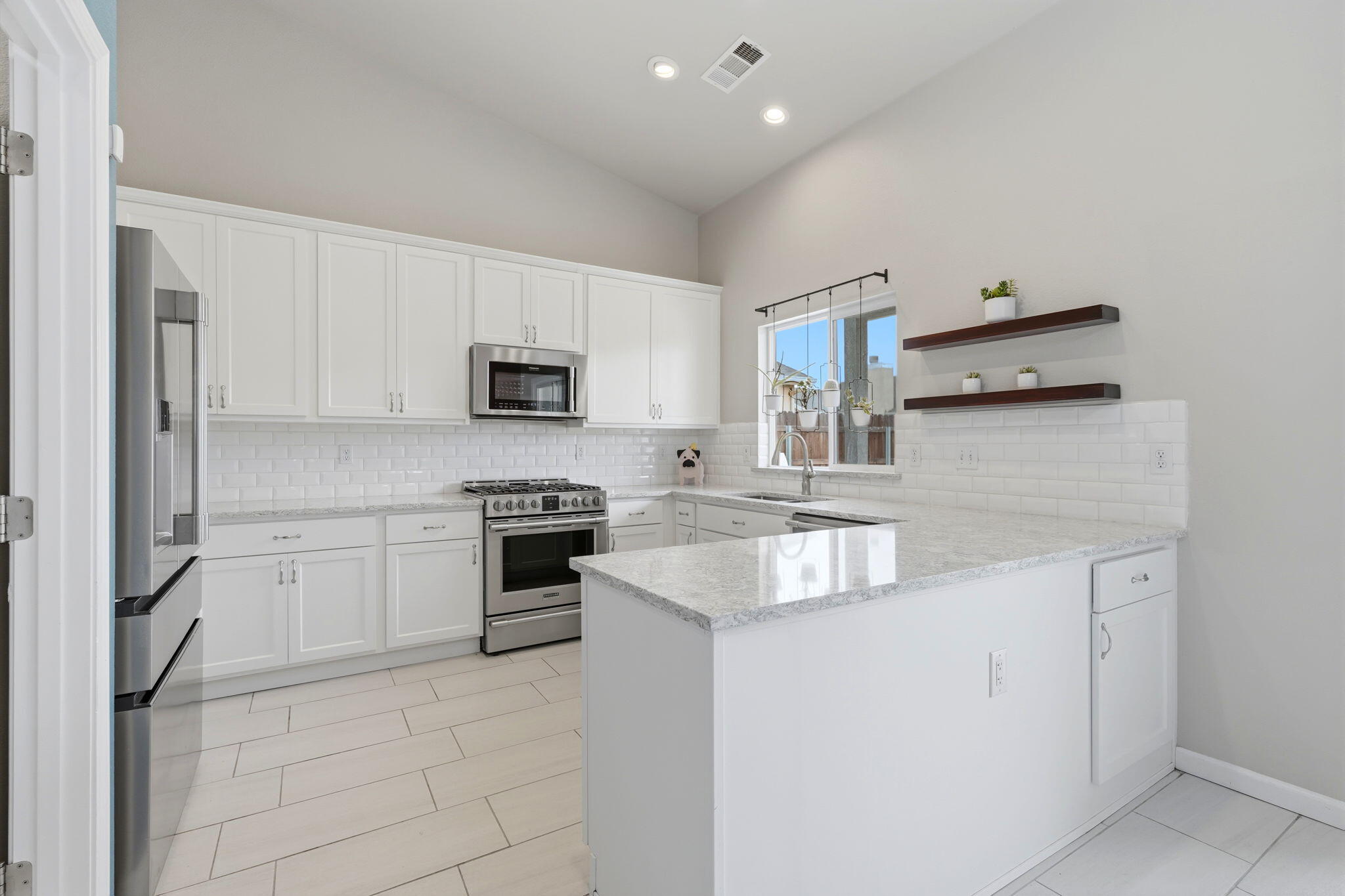 1497 Persimmon Street Lemoore, CA 93245 - Photo 16 of 51