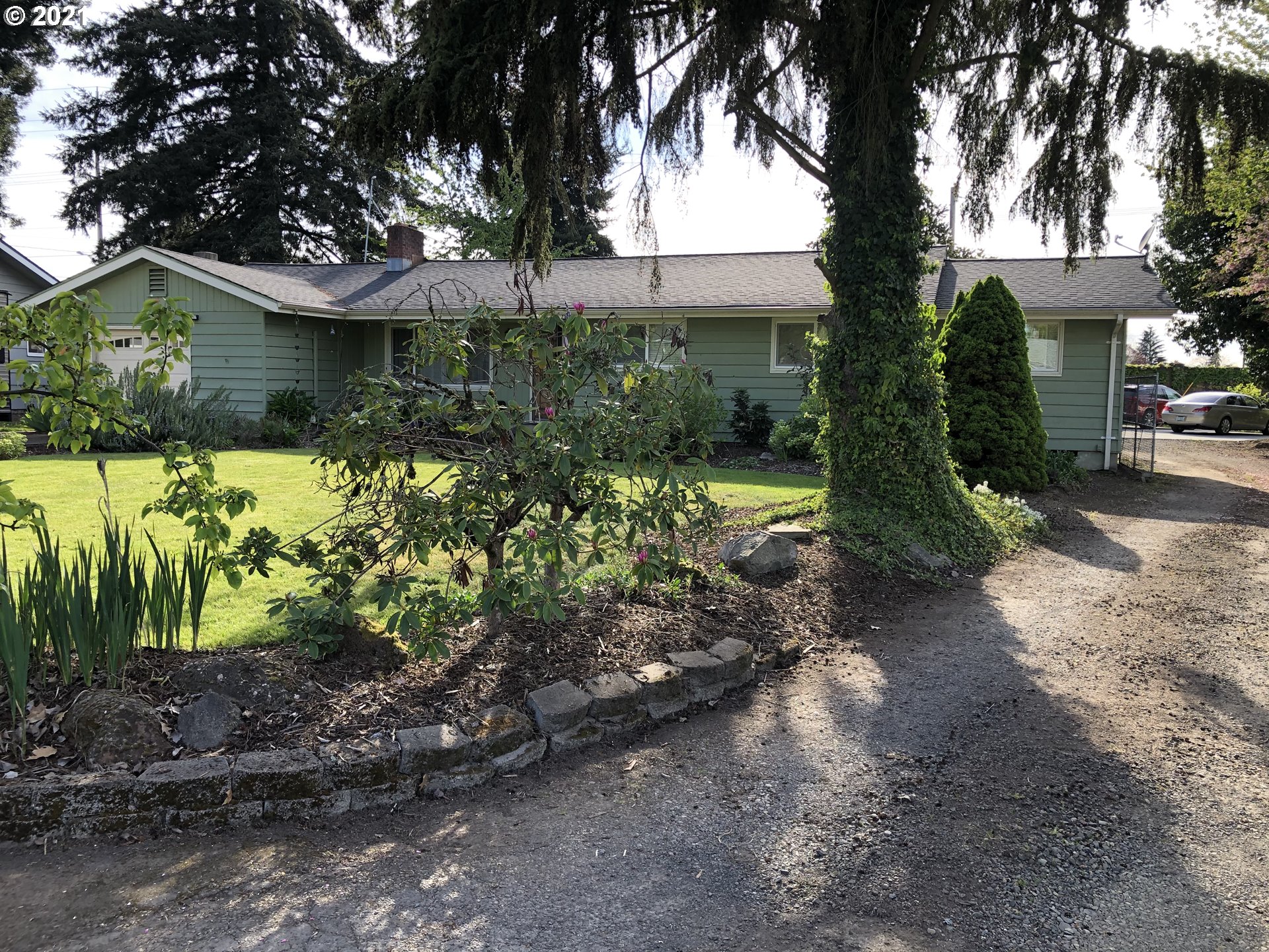 2878 Wayside Loop Springfield, OR 97477 - Photo 3 of 30