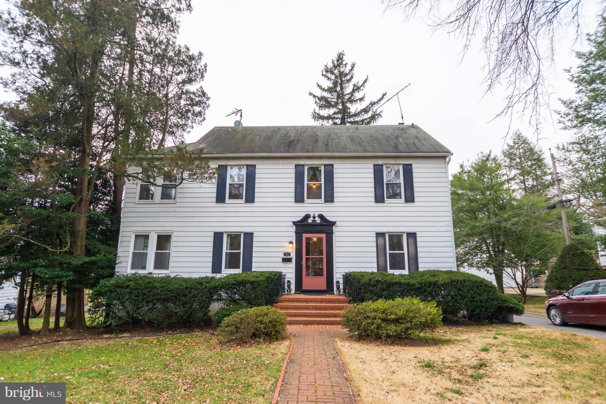 602 Charing Cross Road Baltimore, MD 21229 - Photo 1 of 33 Come home to classic charm!