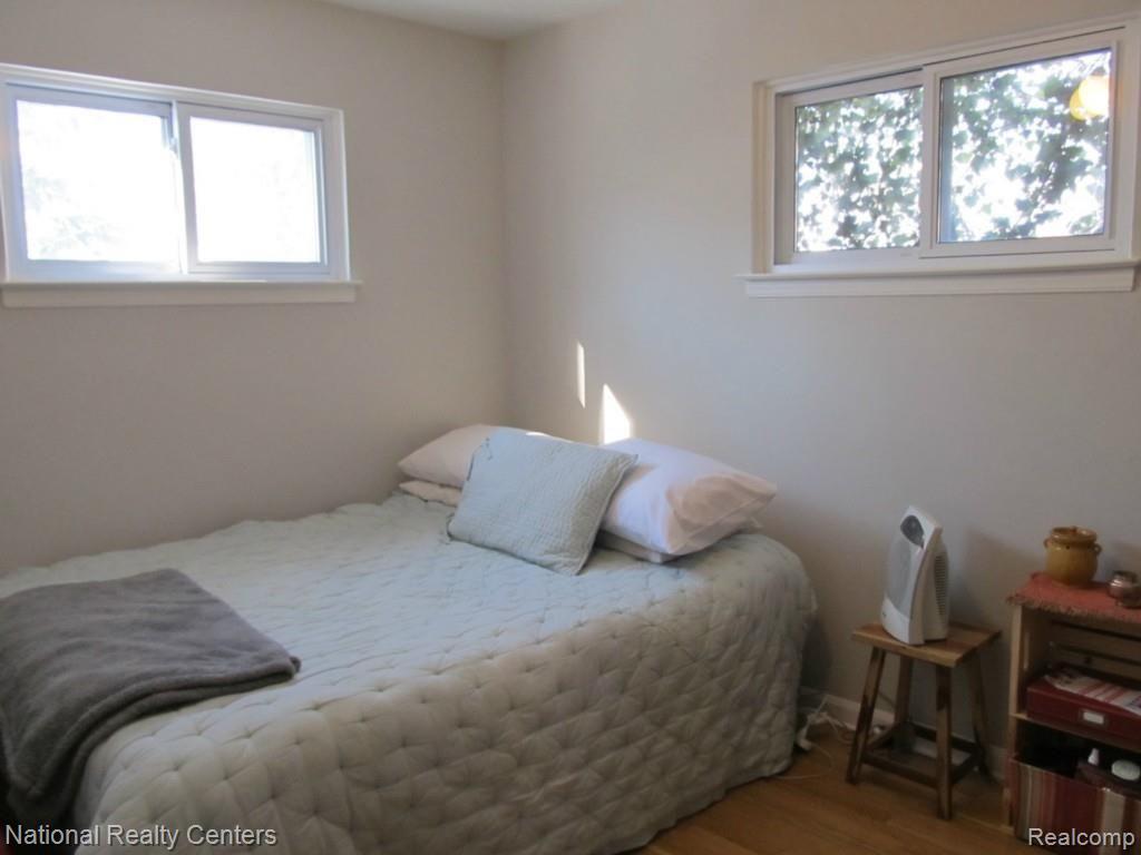 1576 Cheltenham Road Birmingham, MI 48009 - Photo 11 of 19 Bedroom
