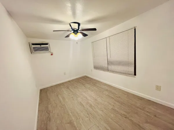 $75,900 | 4024 McHenry Avenue, Unit 141, Modesto, CA 95356